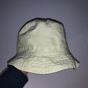 Reversible bucket hat